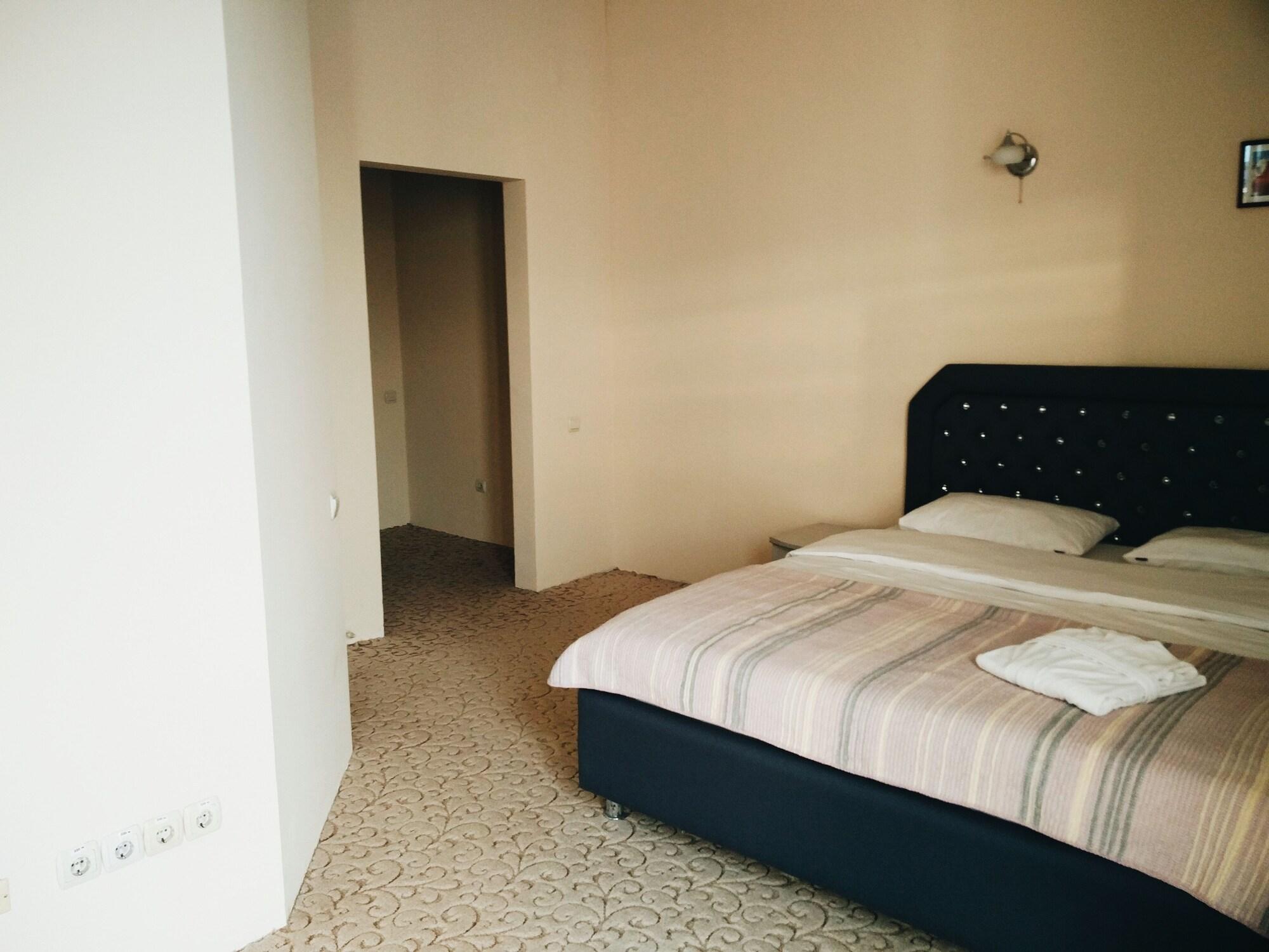 Mesogios Hotel Kišiněv Exteriér fotografie